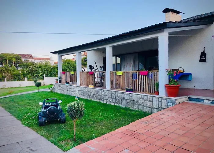 Casa Do Trevo ホームステイ Salir de Porto